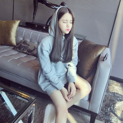 Loose hooded sweatshirt